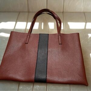 Sophisticated Leather Brown and Black Shoulder Bag
